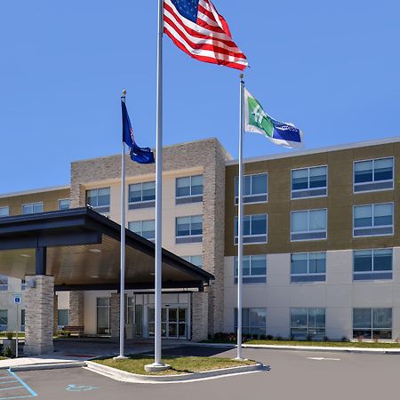 Holiday Inn Express & Suites - Brighton South - Us 23 By Ihg Exterior photo