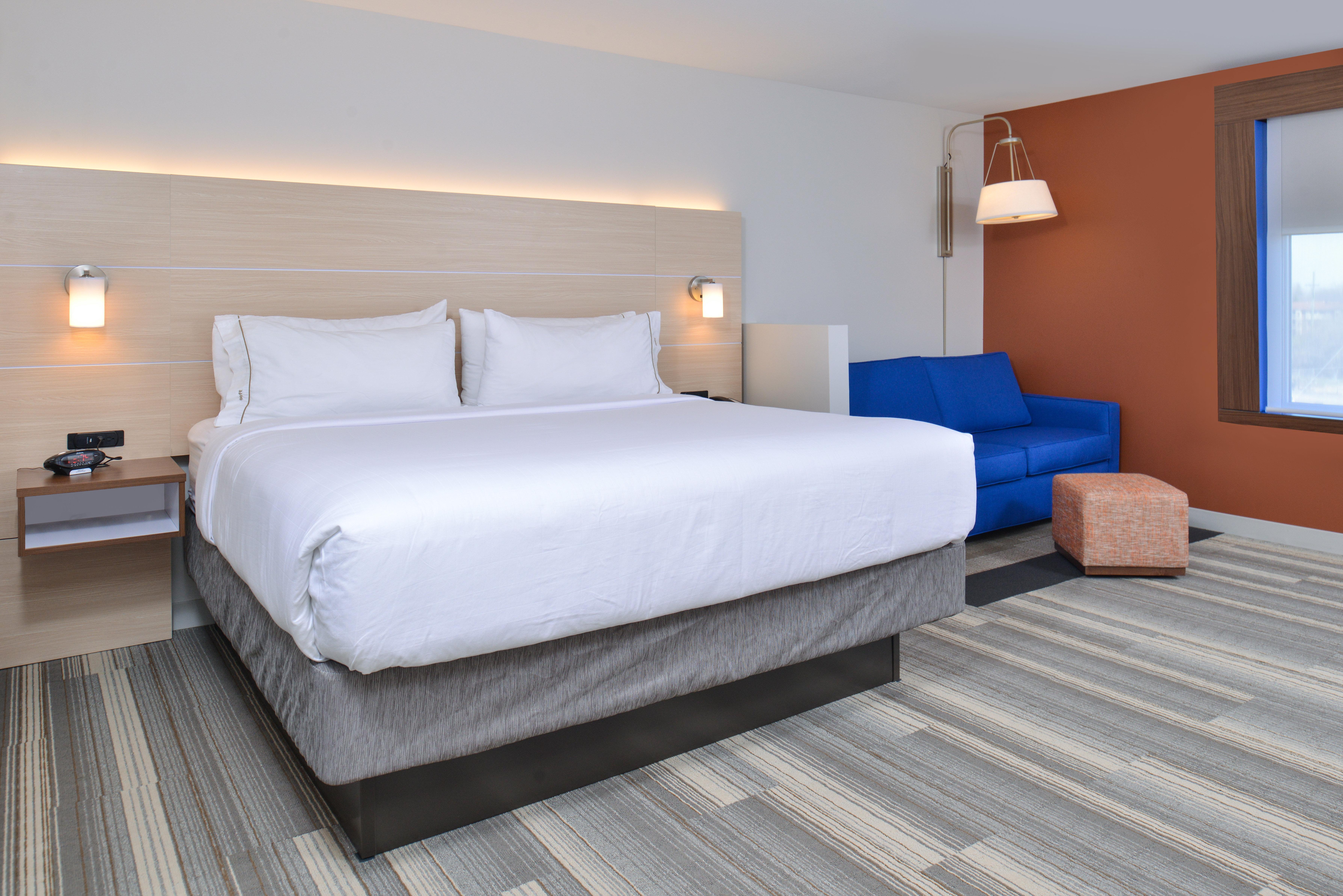 Holiday Inn Express & Suites - Brighton South - Us 23 By Ihg Exterior photo